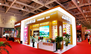 宴遇樊王 闪耀泉城——山西樊王酒2026中酒展精彩亮相，新品发布会暨答谢晚宴圆满收官